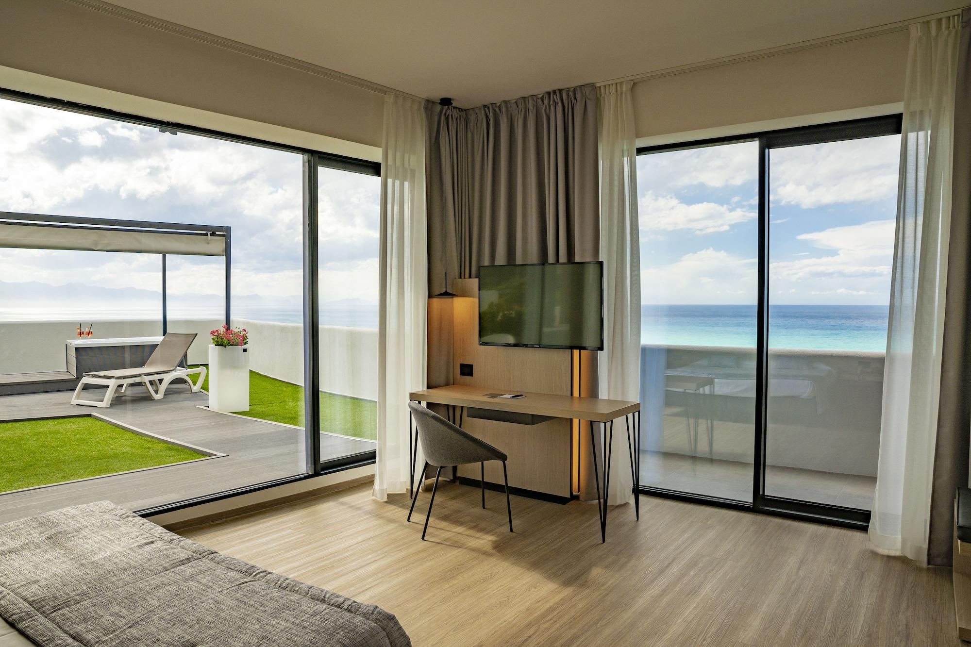 Hotel Costa Verde Чефалу Екстериор снимка