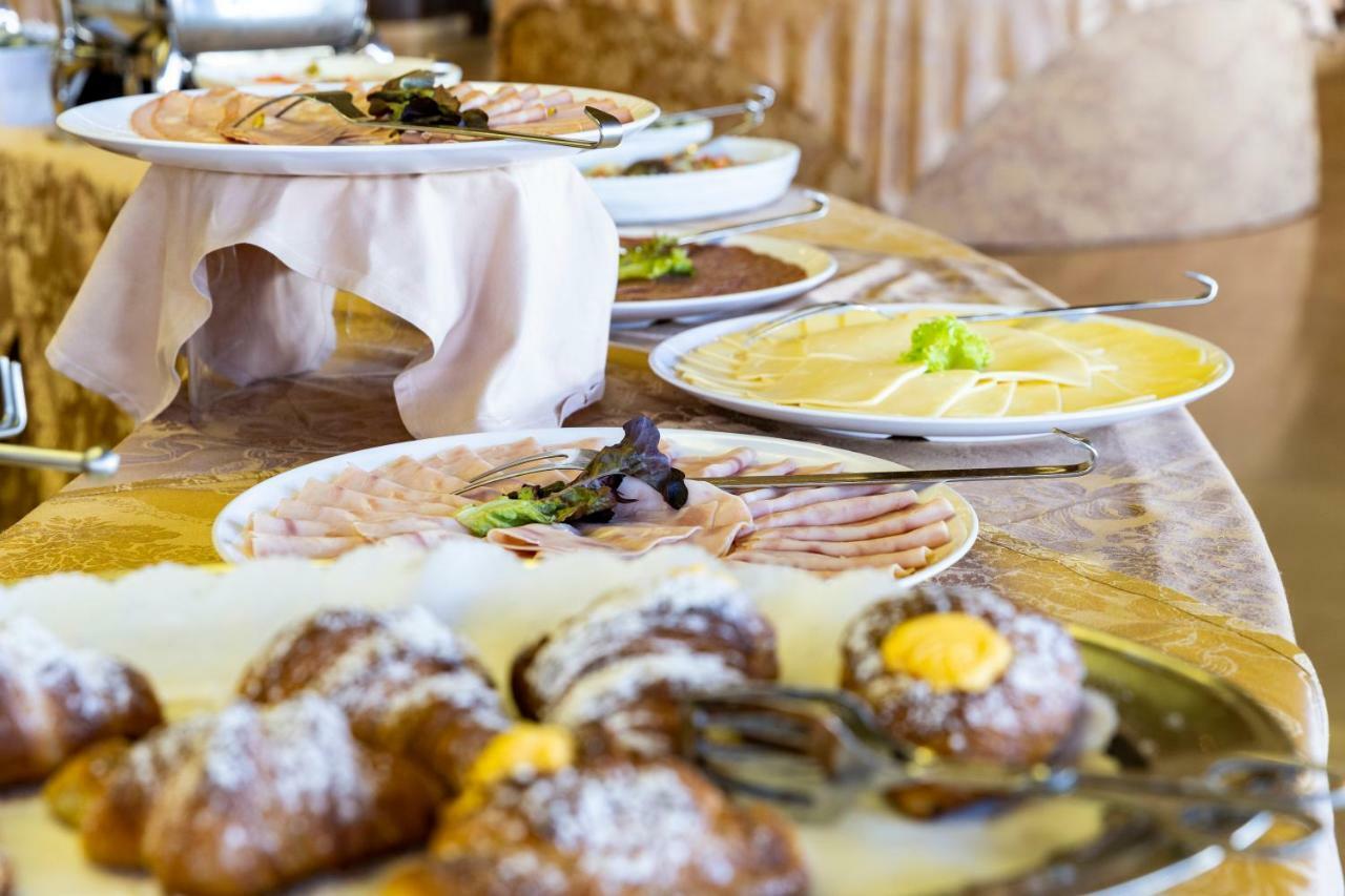 Hotel Costa Verde Чефалу Екстериор снимка