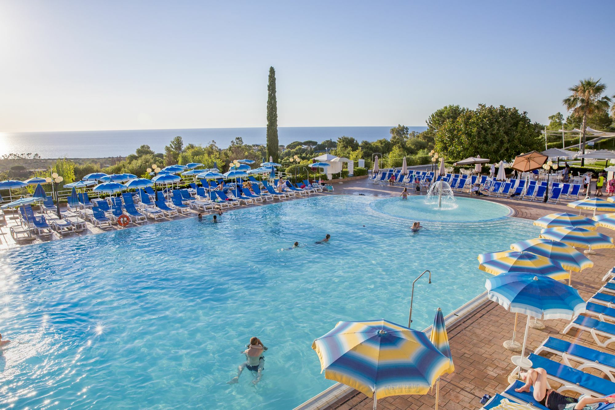 Hotel Costa Verde Чефалу Екстериор снимка